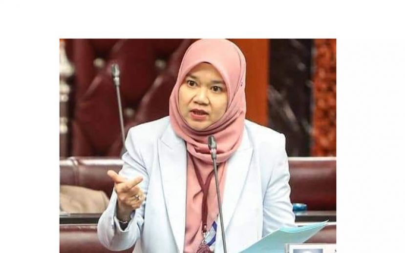 教育部长法丽娜。