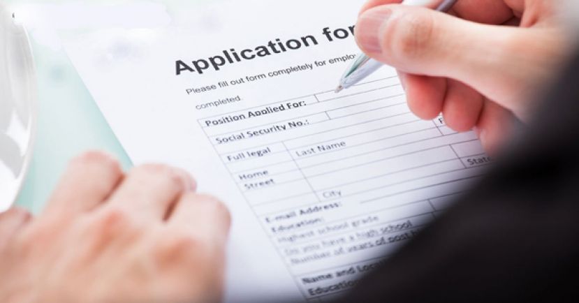 受到冠病疫情影响的雇员和雇主 向社会保险机构求助