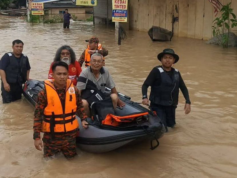 丹登的灾情上万人无家可归