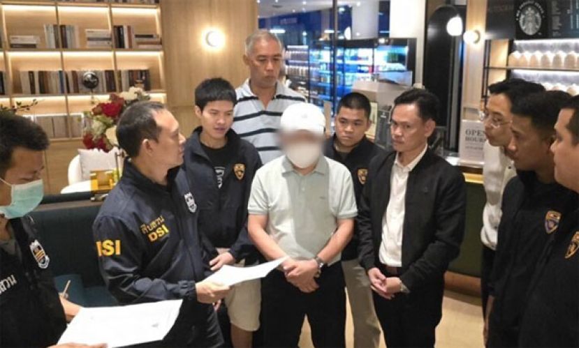 中铁十局泰国分公司的董事被逮。