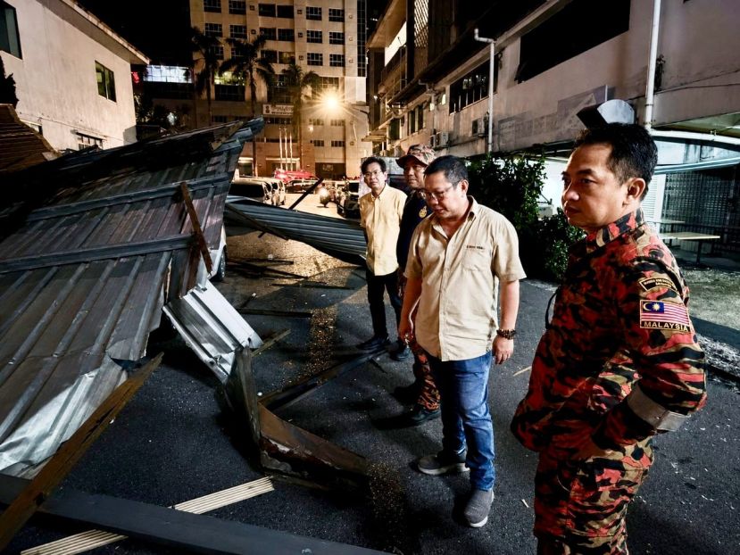 古晋多区受强风影响树倒屋损　郑志国市议员团队迅速赶赴现场跟进协助