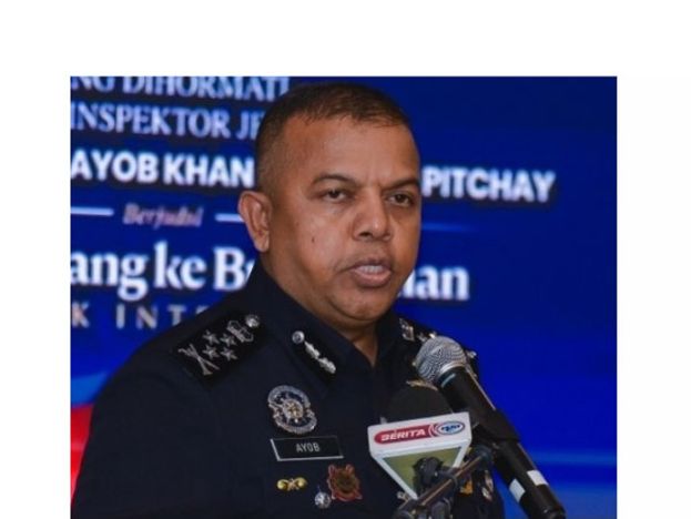 全国副总警长阿育汉。