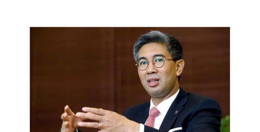 财政部长东姑扎夫鲁。