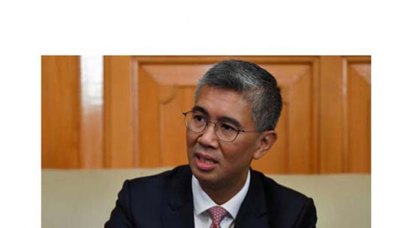 财政部长东姑扎夫鲁。
