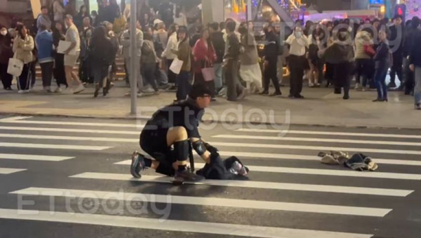 黑衣男子张文行凶前曾整理随身物品。