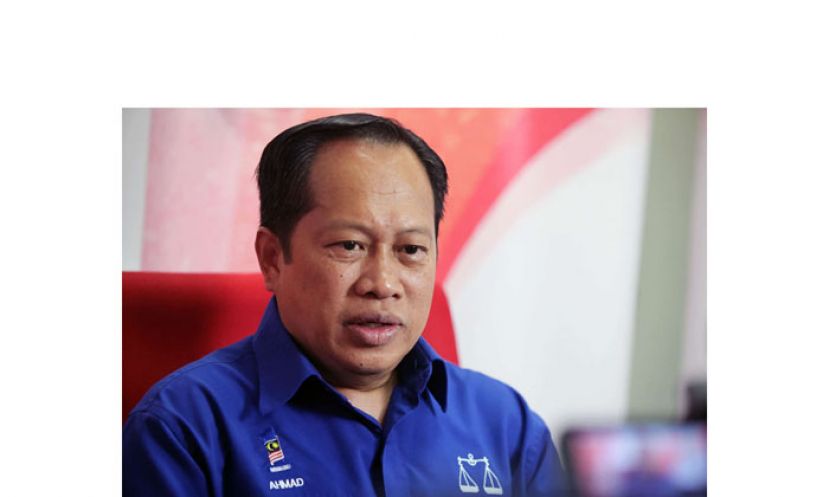 拿督斯里阿末玛斯兰。