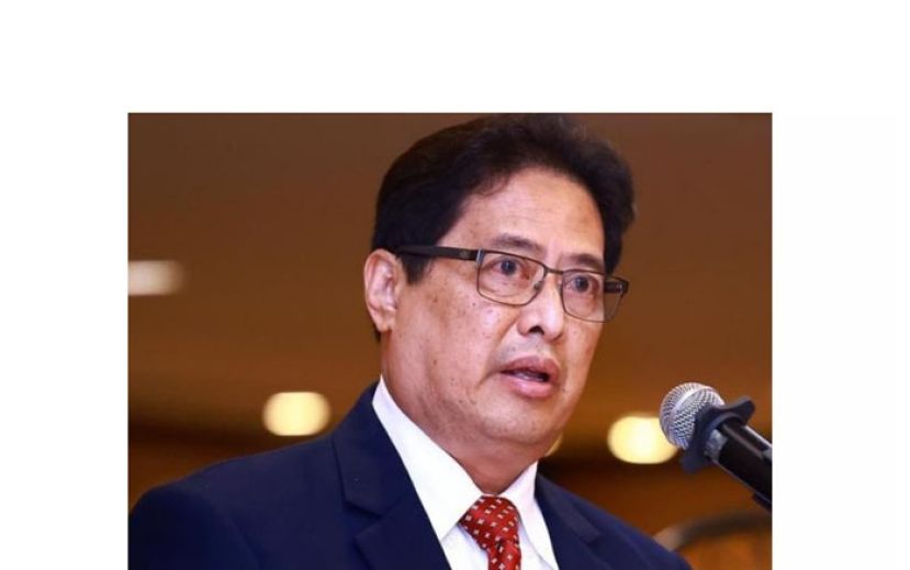丹斯里阿占巴基。