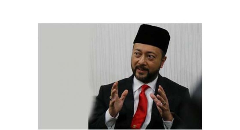 尤仑区国会议员拿督斯里慕克里兹。