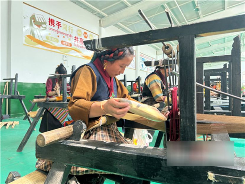 合作社纺织车间。