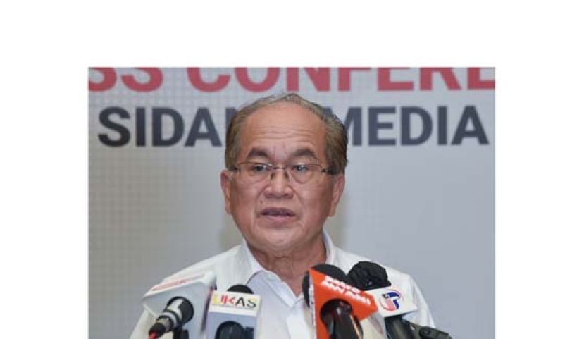 砂副首长兼灾难管理委员会主席拿督阿玛道格拉斯。