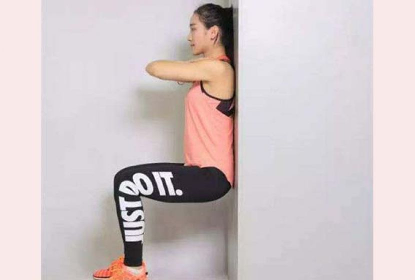 罚站也能瘦！ 3招靠墙运动助减重