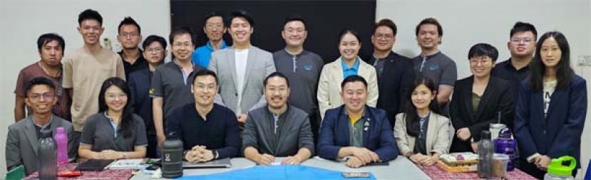 2024/25 JCI古晋联合董事会会议暨交接仪式合影。
