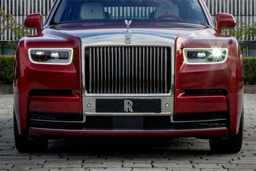 照片里为劳斯莱斯 Phantom(示意图）