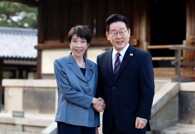 日本首相高市早苗、韩国总统李在明1月14日参访奈良法隆寺。