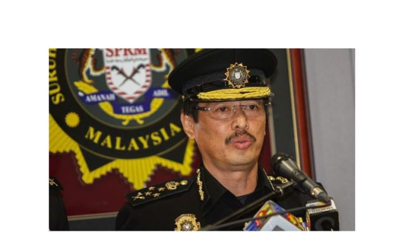 丹斯里阿占巴基。