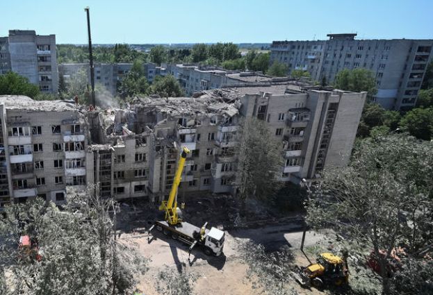 俄罗斯大规模空袭，造成乌克兰至少13死。