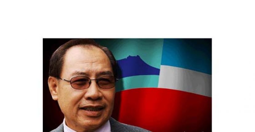 旅游、艺术及文化部副部长兼根地咬区国会议员拿督杰菲里吉丁岸。