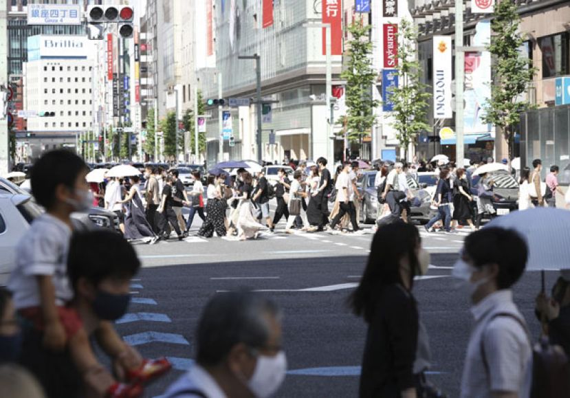 日本11家银行无法转帐，民众无法领薪水。