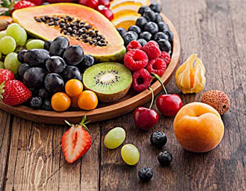 当心胃痛伤阳气 3类人不宜多吃水果