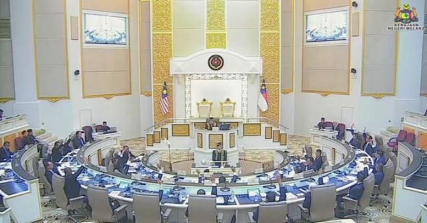 不满修宪设官委州议员　火箭集体请辞退出甲州政府
