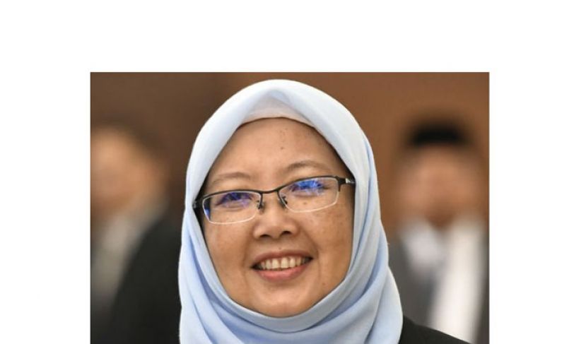 卫生部长扎丽哈。
