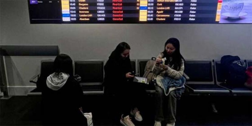 风暴来袭，都柏林机场取消逾百航班。