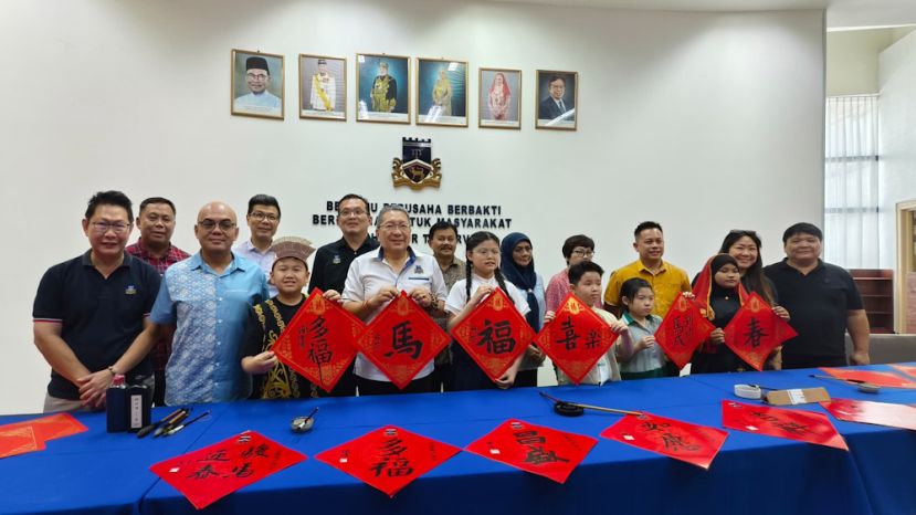 南市市政局以书法培育童心  打造多元包容的儿童友好城市