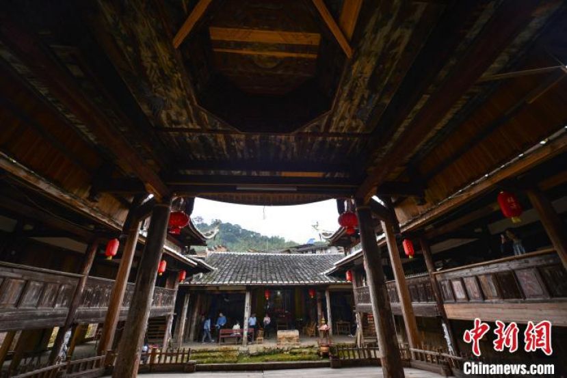 郑魏村福善堂大殿。