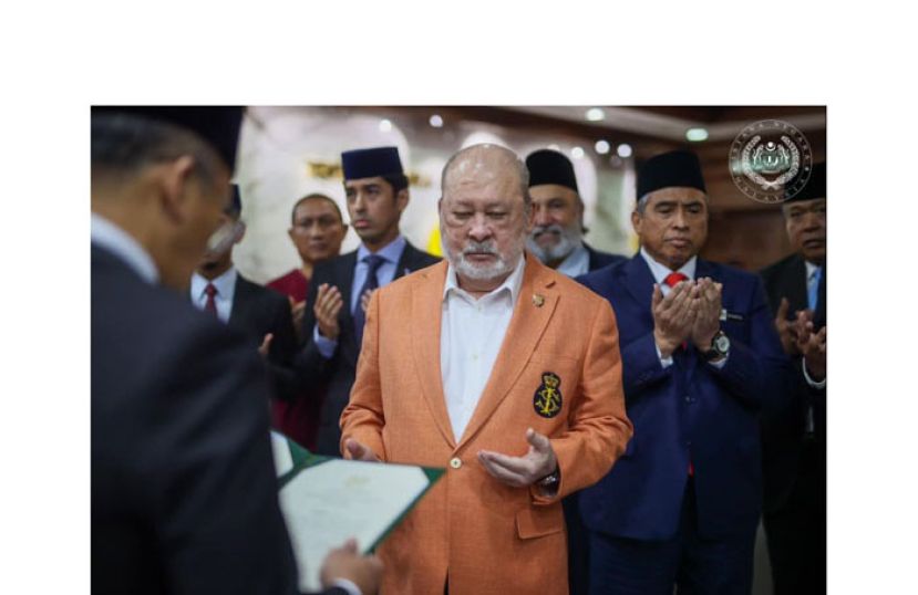 国家元首准备启程前往外国求医。