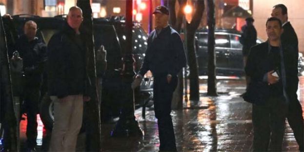 私家车撞向美总统车队，拜登伉俪无受伤。