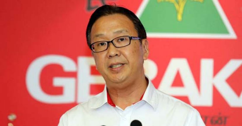 民政党主席拿督刘华才。