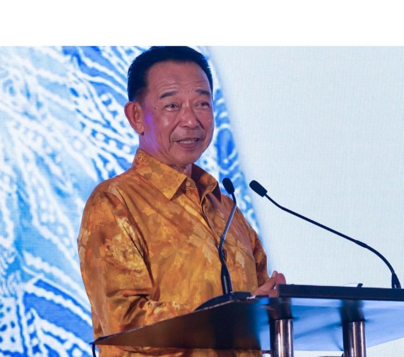 砂旅游、创意产业及表演艺术部长拿督斯里阿都卡林在致词时摄。