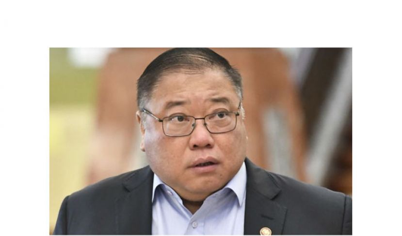 拿督斯里张庆信。