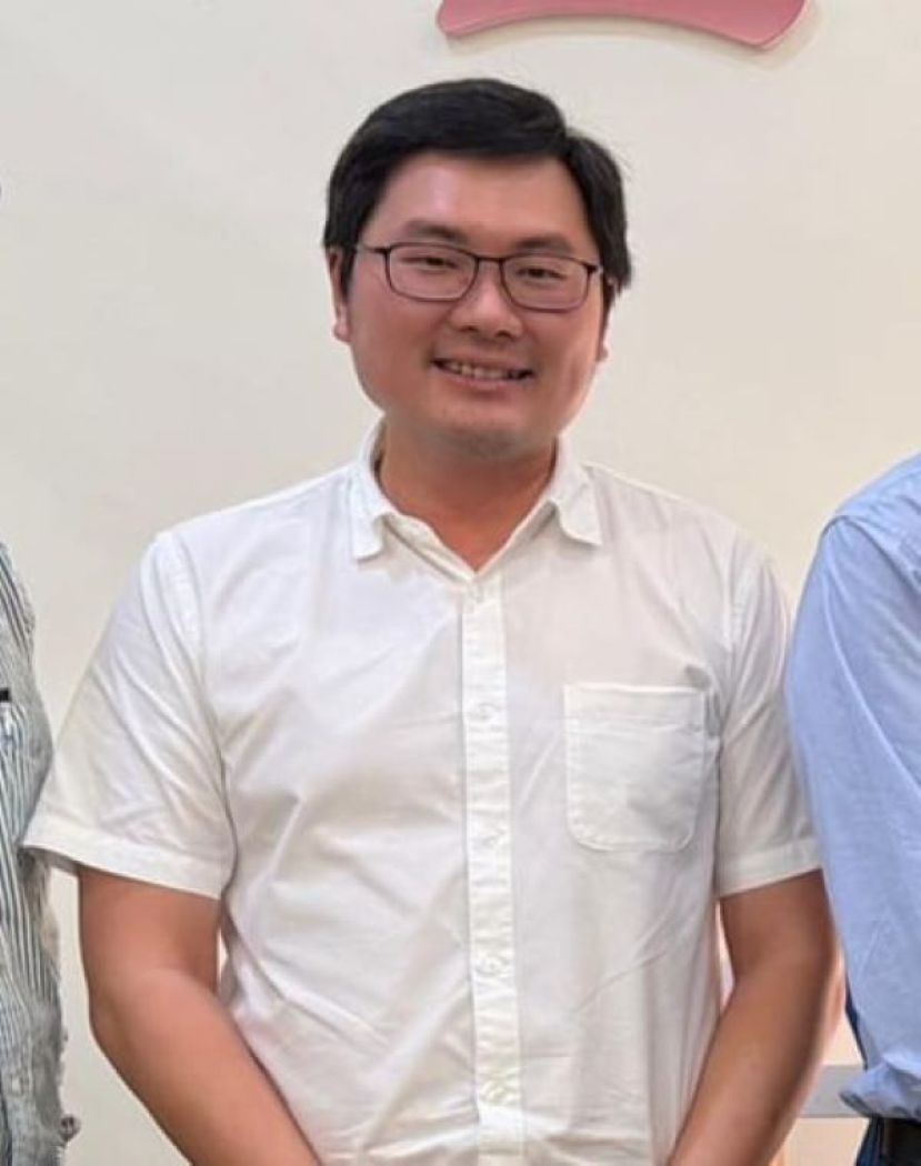 砂拉越人联党古晋支部青年团团长黄笃荣。