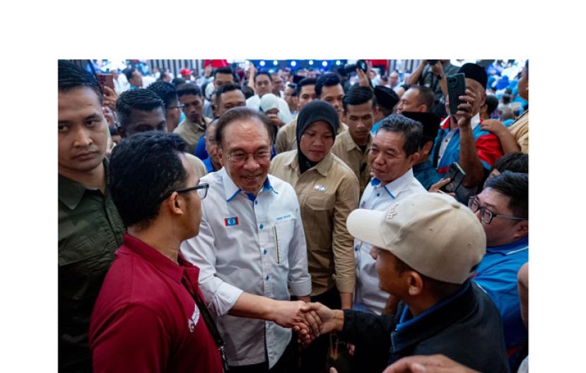 拿督斯里安华出席霹雳州公正党大会。
