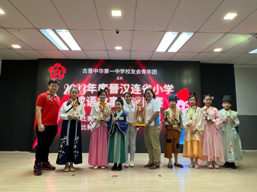 A组得奖者大合照。