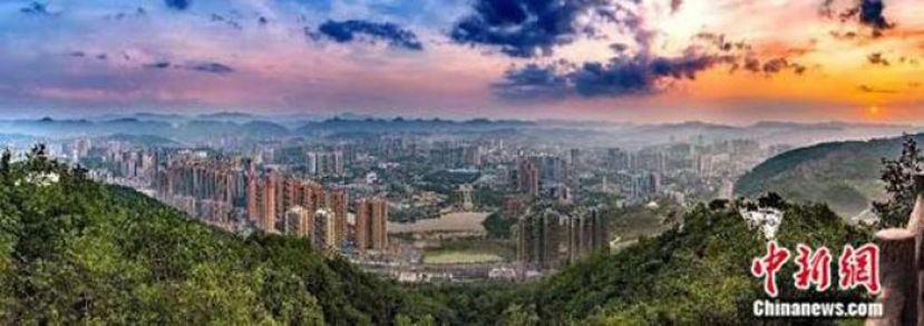 毕节市七星关区城区全景。