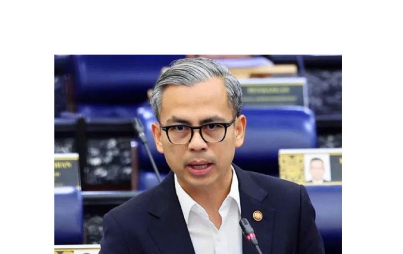 通讯部长法米。