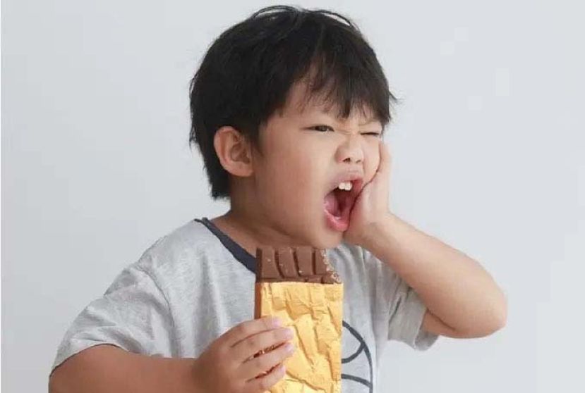 小孩吃饭慢蛀牙风险高3倍 医授儿童护齿5关键