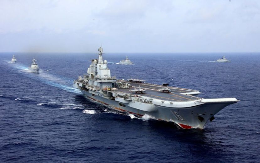 中国辽宁号航空母舰。
