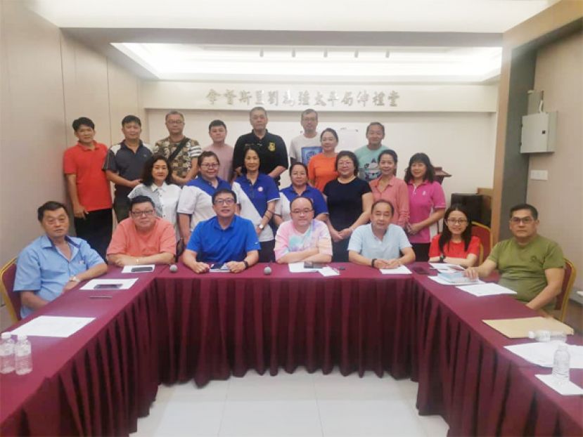理事会對大会作出妥善的安排。