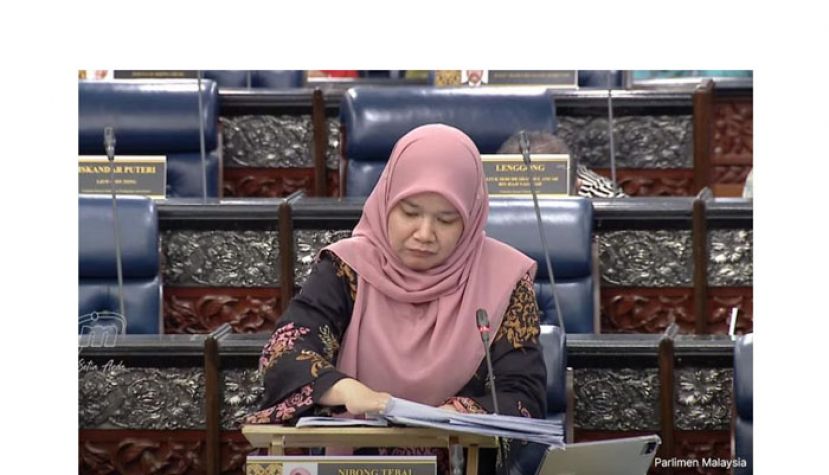 教育部长法丽娜。