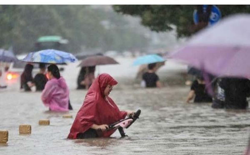 中国发布暴雨三级应急响应。
