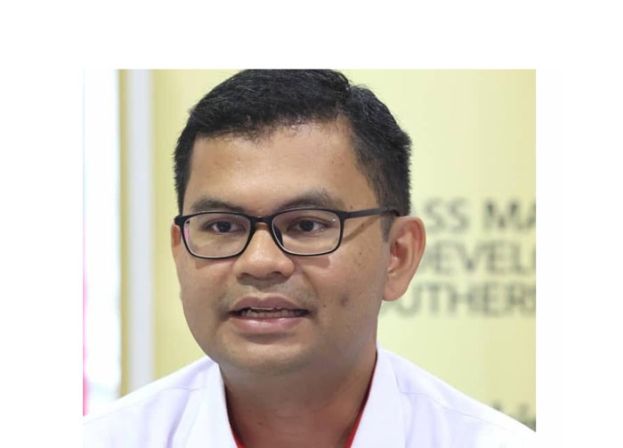 经济部长阿克玛。