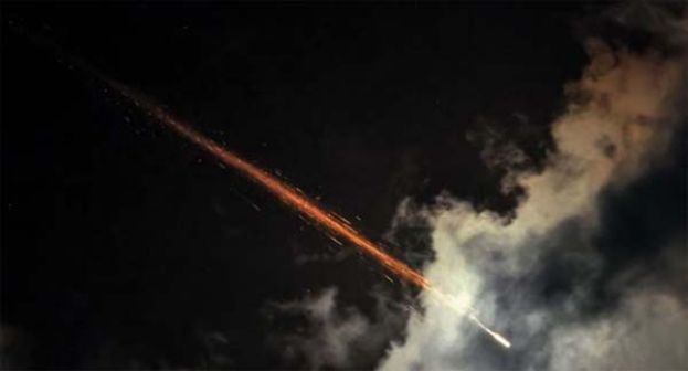 若以军施袭破坏重大，伊朗拟射千枚导弹反击。