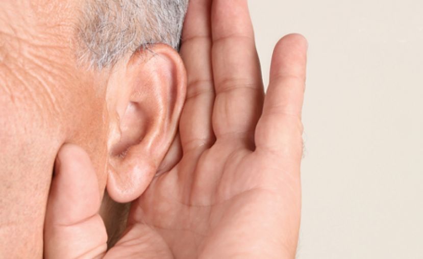抗拒戴助听器不矫正　严重恐大脑退化
