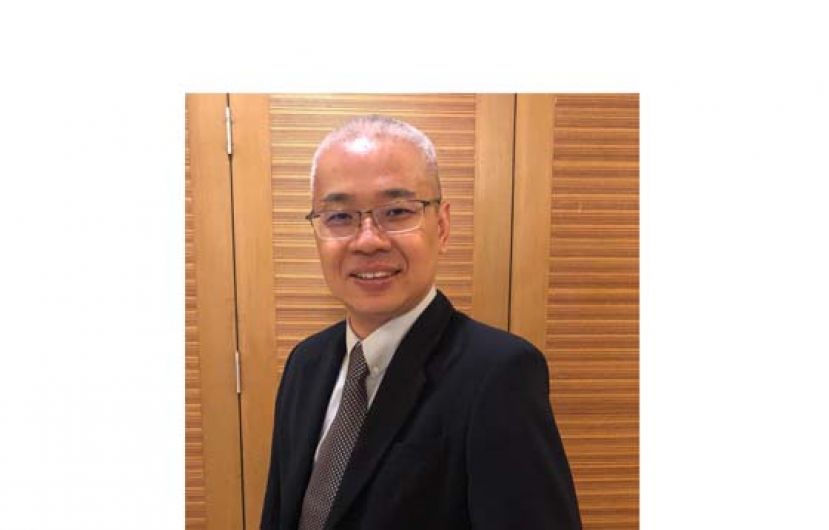 邓文武。
