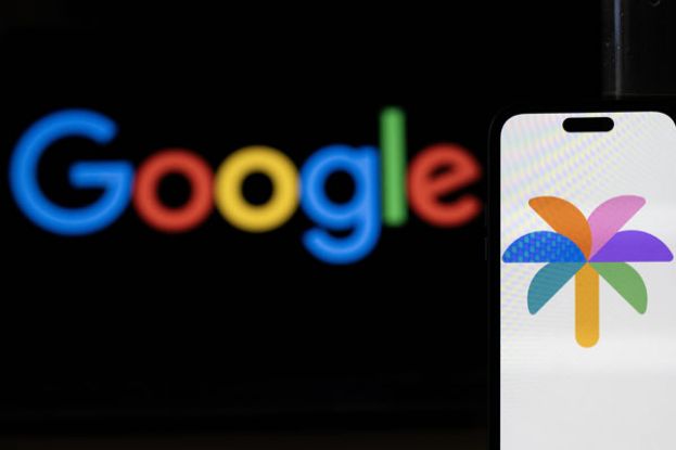 Google AI医疗聊天机器人Med-PaLM通过美国医师资格考。