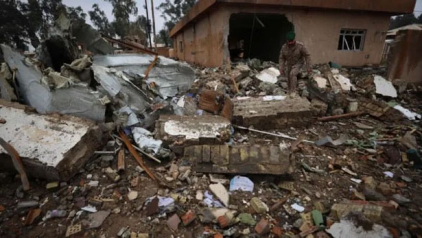 拦截的飞弹碎片在阿联酋造成两人死亡。