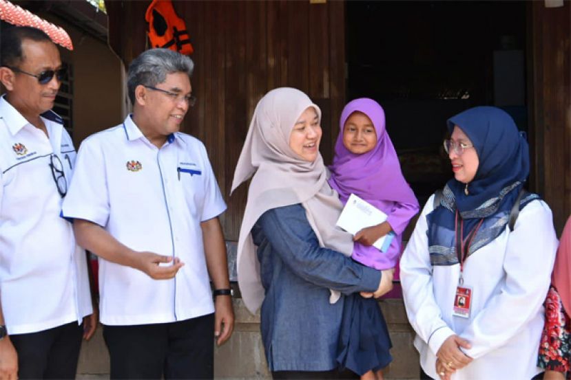 法丽娜：学前教育班学生入学率，从目前的80%提高至90%